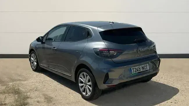 Usado Renault Clio Evolution 100 CV (73 kW) 2025 Gris Utilitario