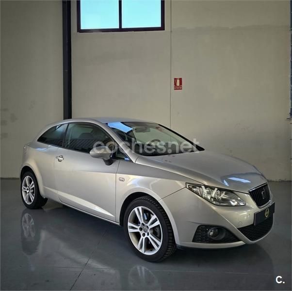 Beige Usado 2010 Seat Ibiza SC Sport Utilitario | 7400 € (Precio justo) - Imagen 1/4