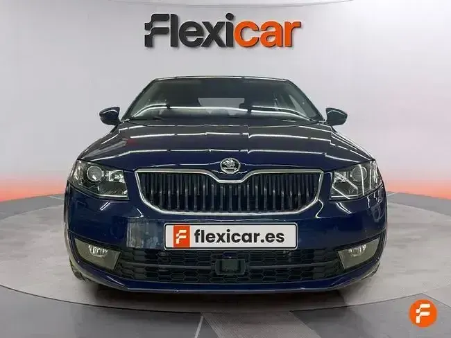 Usado Skoda Octavia Ambition 150 CV (110 kW) 2016 Azul Berlina