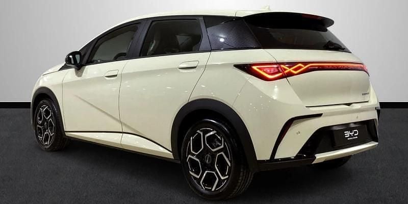 Nuevo BYD Dolphin Comfort 150 kW (204 CV) 2026 Beige Utilitario