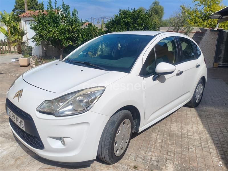 Usado Citroën C3 Attraction 68 CV (50 kW) 2011 Blanco Berlina