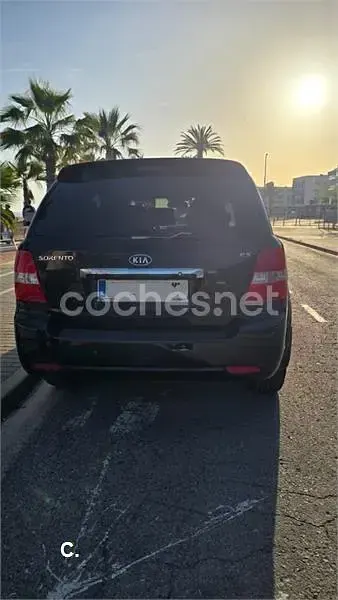 Usado Kia Sorento Active 170 CV (125 kW) 2007 Negro SUV