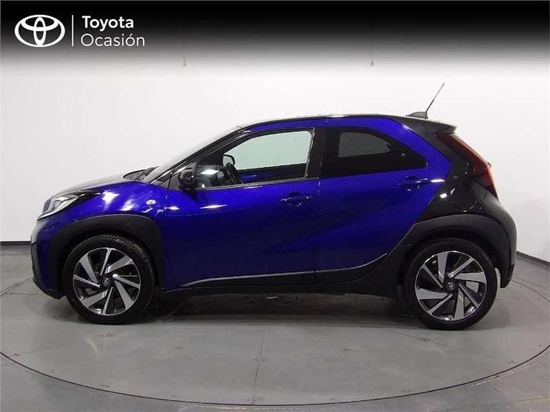 Usado Toyota Aygo X 72 CV (52 kW) 2022 Azul SUV