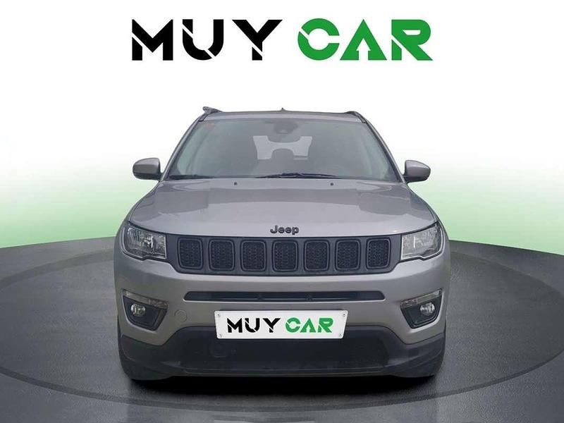 Usado Jeep Compass Sport 140 CV (102 kW) 2019 Gris SUV