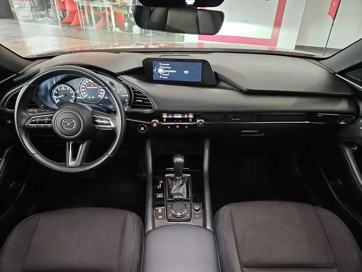 Occasion Mazda 3 122 PK (89 kW) 2022 Rood Sedan
