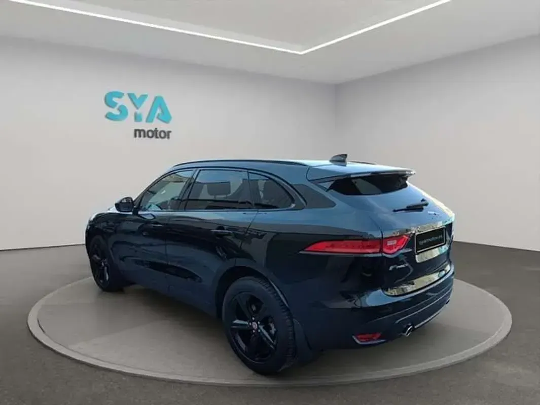 Usado Jaguar F-Pace 300 CV (220 kW) 2018 Negro SUV