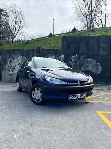 Azul Usado 2000 Peugeot 206 Berlina | 2600 € (Precio justo) - Imagen 1/4