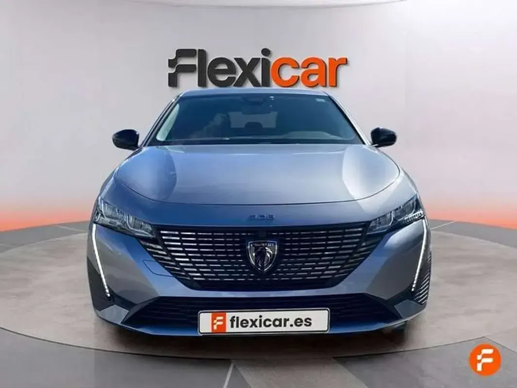 Usado Peugeot 308 Allure 131 CV (96 kW) 2022 Gris Utilitario