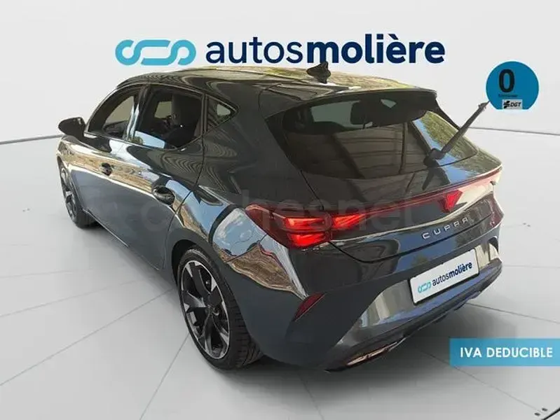 Usado Cupra Leon 204 CV (150 kW) 2025 Gris / plata Berlina