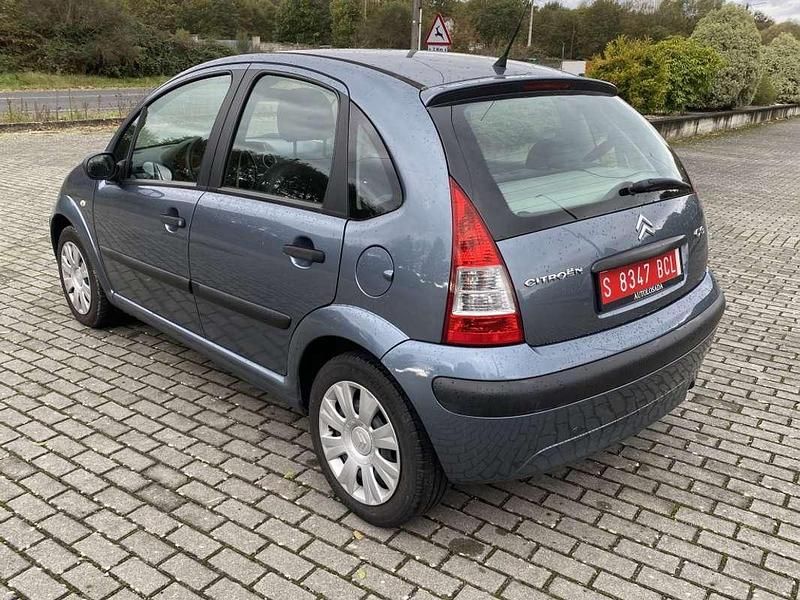 Usado Citroën C3 90 CV (66 kW) 2006 Gris Utilitario