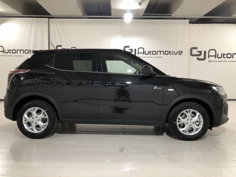 Usado Ssangyong (KGM) Tivoli 163 CV (119 kW) 2023 Negro SUV