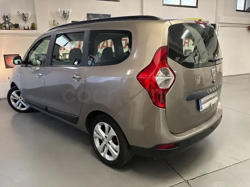 Usado Dacia Lodgy Ambiance 110 CV (80 kW) 2012 Beige Monovolumen