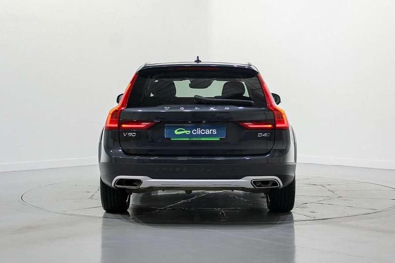 Begagnad Volvo V90 CC 190 HK (139 kW) 2019 Grå Kombi