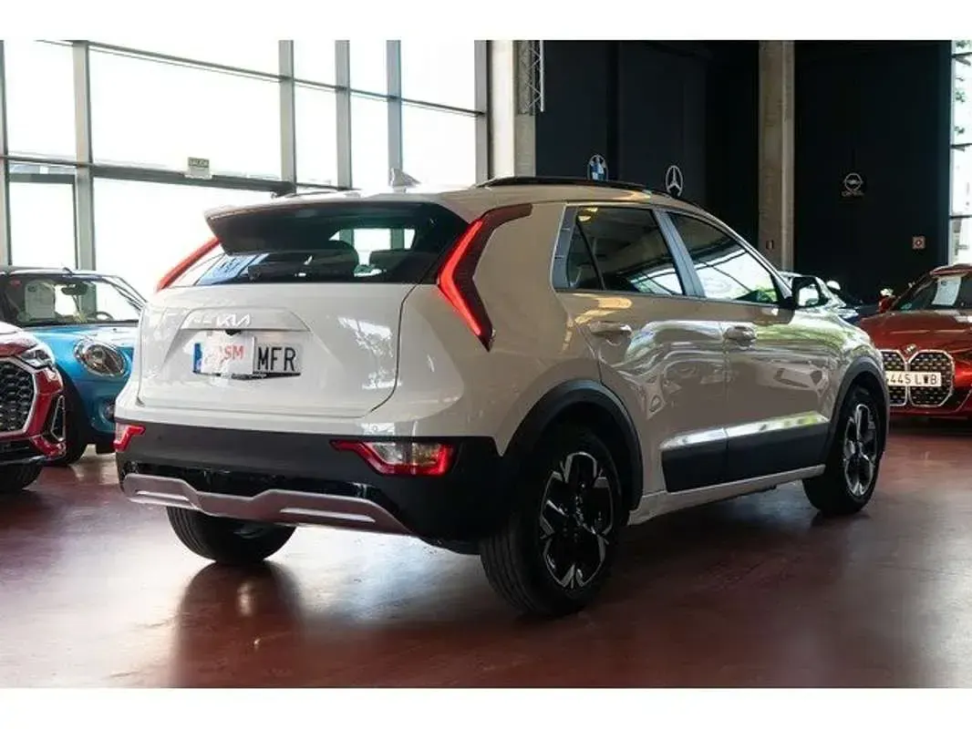 Usado Kia e-Niro 150 kW (204 CV) 2023 Blanco SUV
