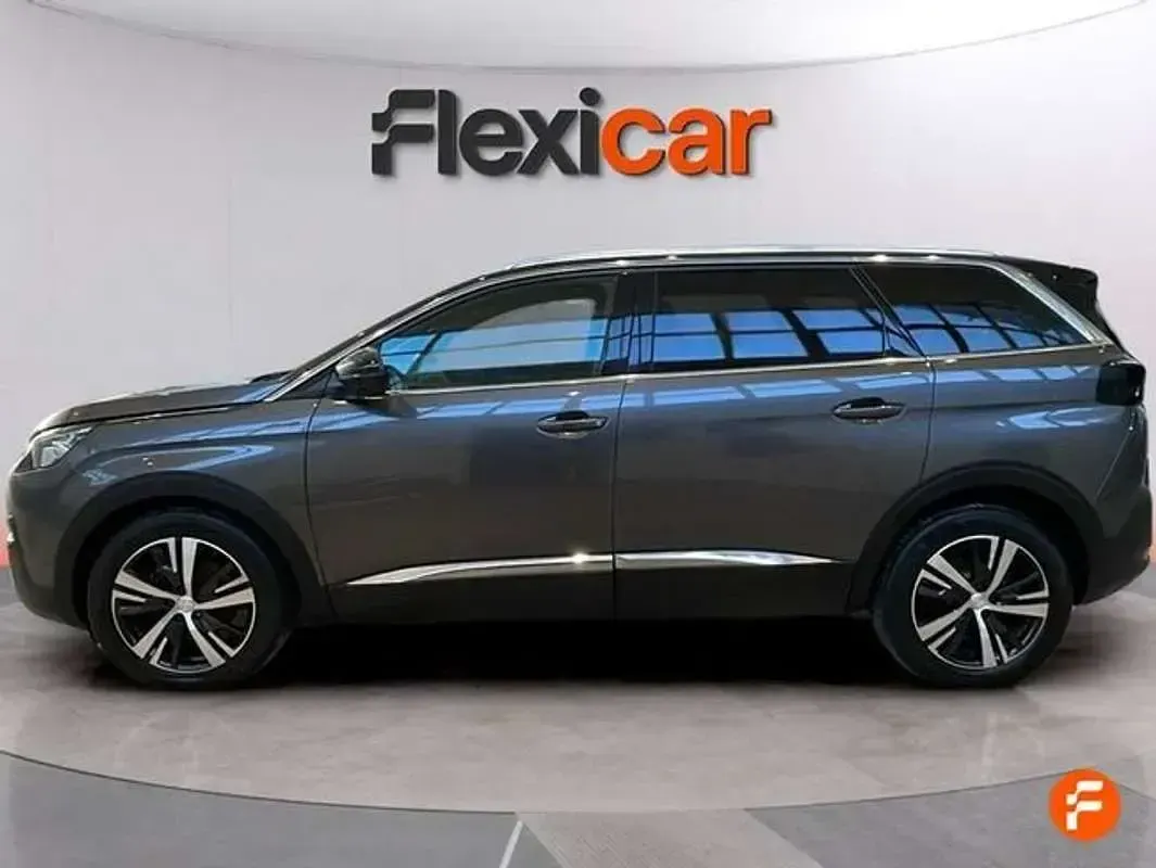 Usado Peugeot 5008 GT-line 131 HP (96 kW) 2018 Cinzento SUV