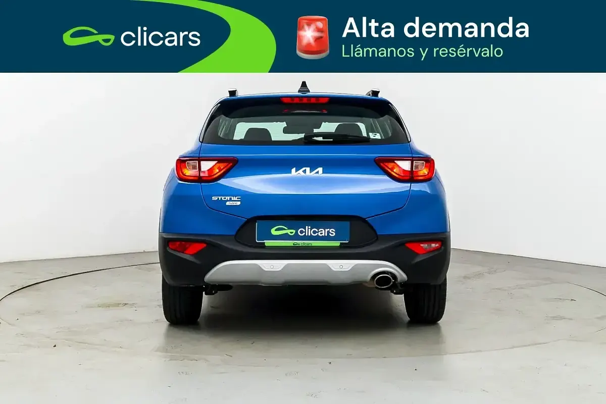 Usado Kia Stonic 101 CV (74 kW) 2024 Azul SUV