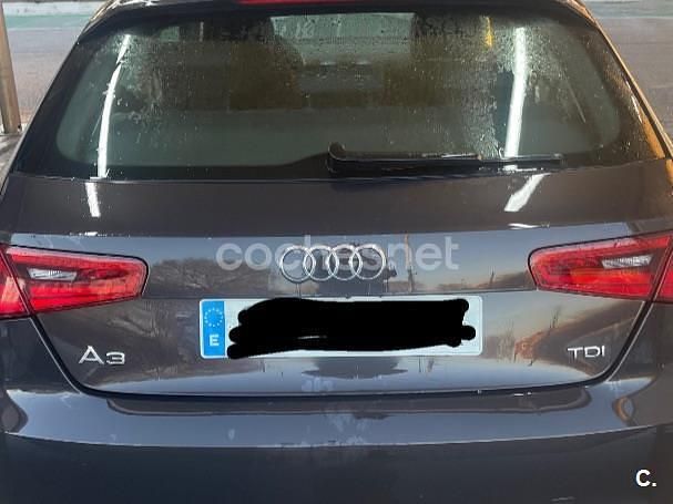 Usado Audi A3 Ambition 105 CV (77 kW) 2014 Marrón Berlina