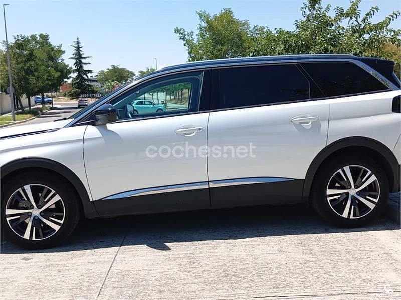 Usado Peugeot 5008 Allure 130 CV (95 kW) 2017 Blanco SUV