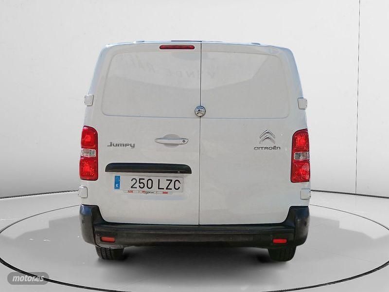 Käytetty Citroën Jumpy 102 HP (75 kW) 2021 Valkoinen Tila-auto