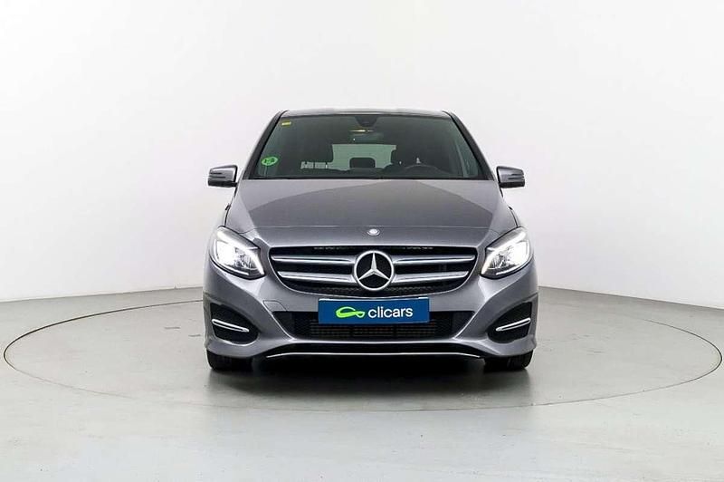 Usado Mercedes B200 136 CV (100 kW) 2016 Gris Monovolumen