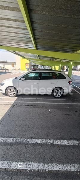 Usado Skoda Fabia Ambition 75 CV (55 kW) 2018 Blanco Familiar