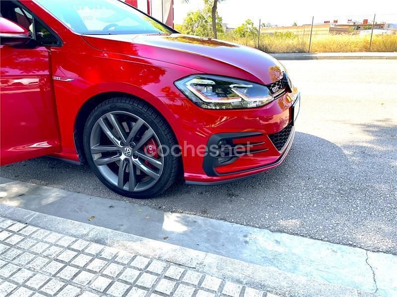 Usado VW Golf VII GTI 245 CV (180 kW) 2017 Rojo Berlina