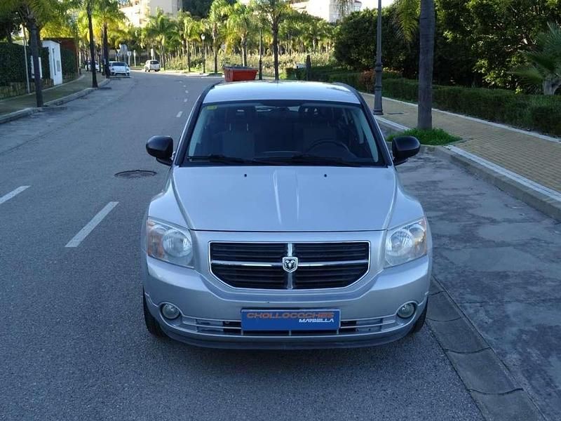 Usado Dodge Caliber SXT 156 CV (114 kW) 2009 Plateado Utilitario