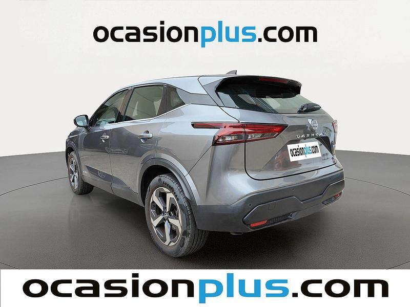 Begagnad Nissan Qashqai Acenta 190 HK (139 kW) 2024 Grå SUV