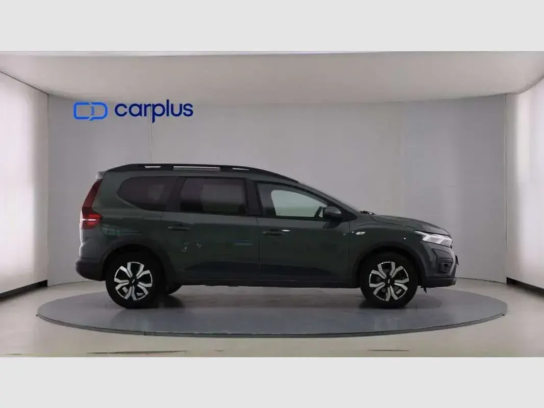 Usado Dacia Jogger Expression 110 CV (80 kW) 2024 Monovolumen