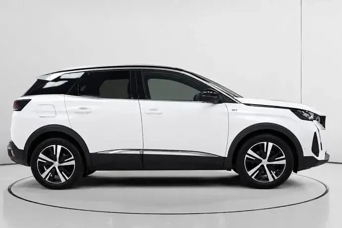 Usado Peugeot 3008 GT 130 CV (95 kW) 2023 SUV