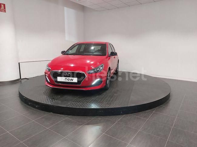 Rojo Usado 2019 Hyundai i30 Berlina | 13.931 € (Precio justo) - Imagen 1/4