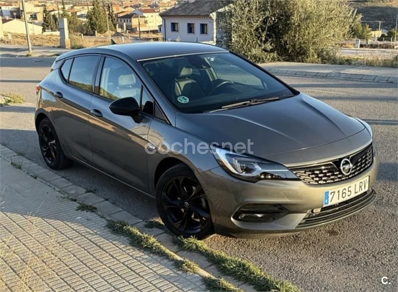 Usado Opel Astra Ultimate 145 CV (106 kW) 2021 Marrón Berlina