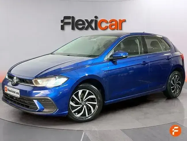 Usado VW Polo Life 110 CV (80 kW) 2022 Azul Utilitario