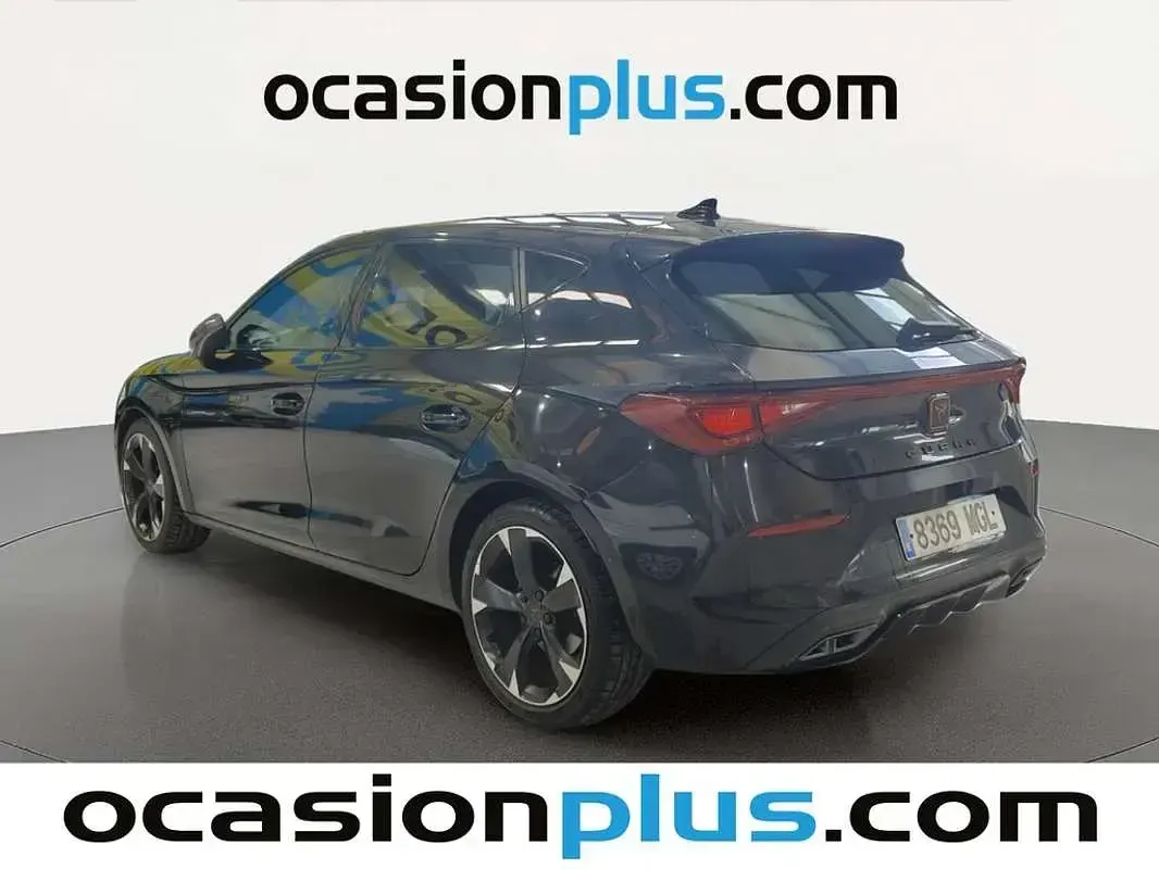 Usado Cupra Leon 150 CV (110 kW) 2023 Negro Utilitario