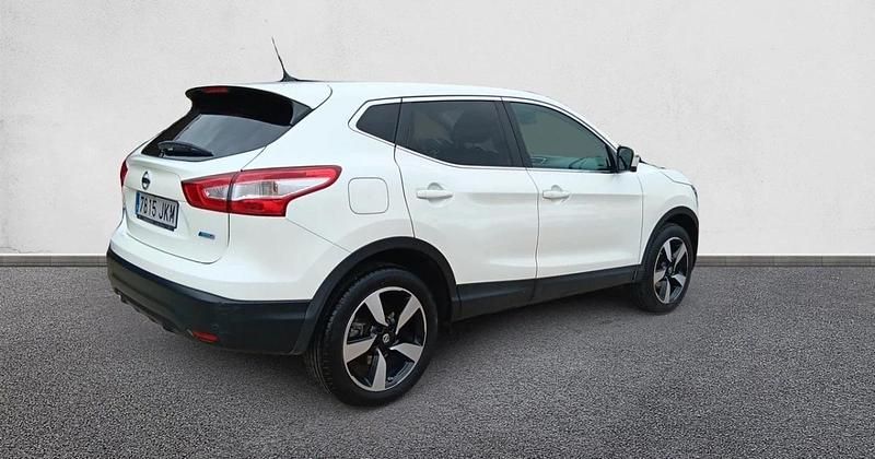 Usado Nissan Qashqai N-Connecta 110 CV (80 kW) 2015 SUV