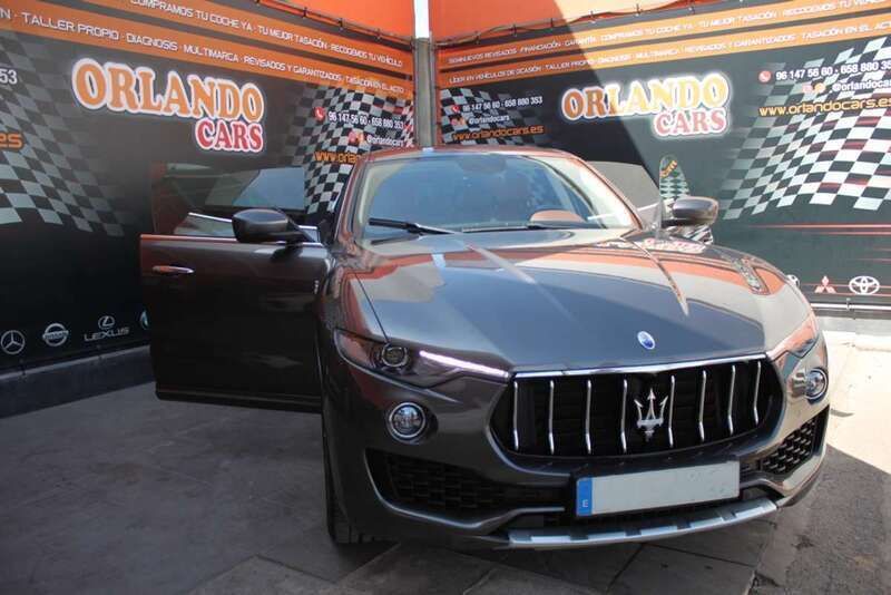 Gris Usado 2016 Maserati Levante SUV | 35.700 € (Caro) - Imagen 1/4