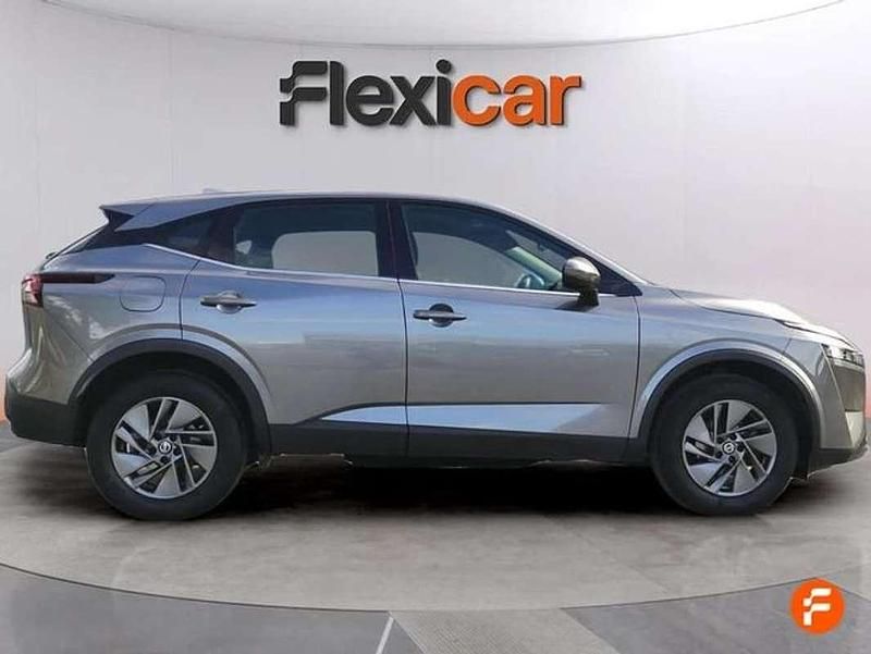 Usado Nissan Qashqai Acenta 158 CV (116 kW) 2021 Gris SUV