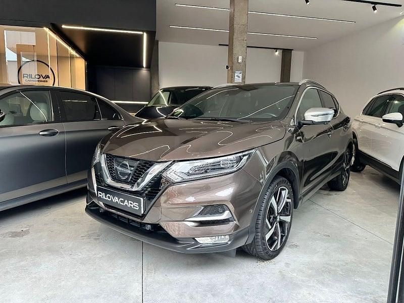 Usado Nissan Qashqai Tekna 130 CV (95 kW) 2017 Beige SUV