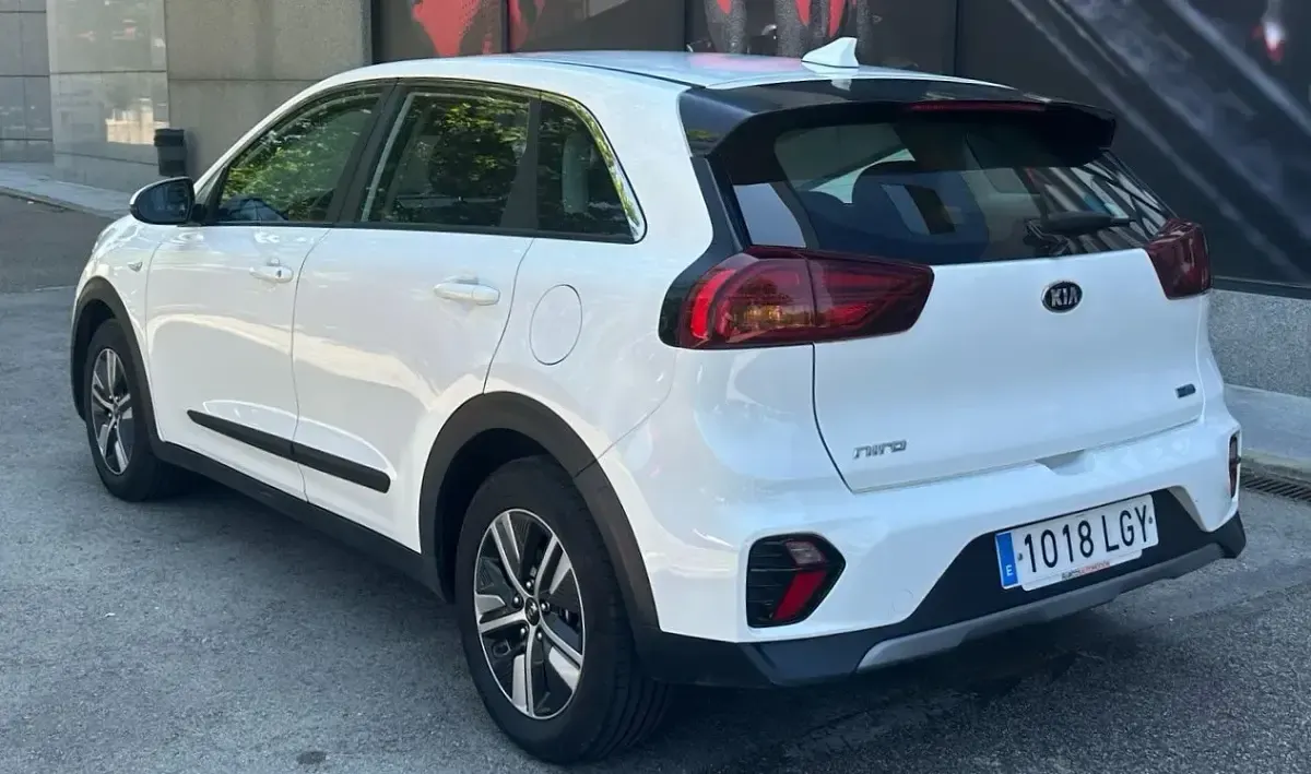 Usado Kia Niro 141 CV (103 kW) 2020 Blanco SUV