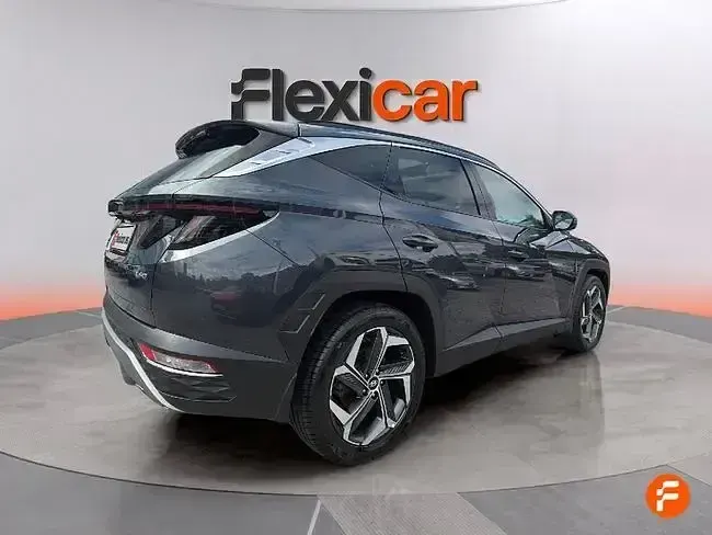 Usado Hyundai Tucson Style 115 CV (84 kW) 2023 Gris SUV
