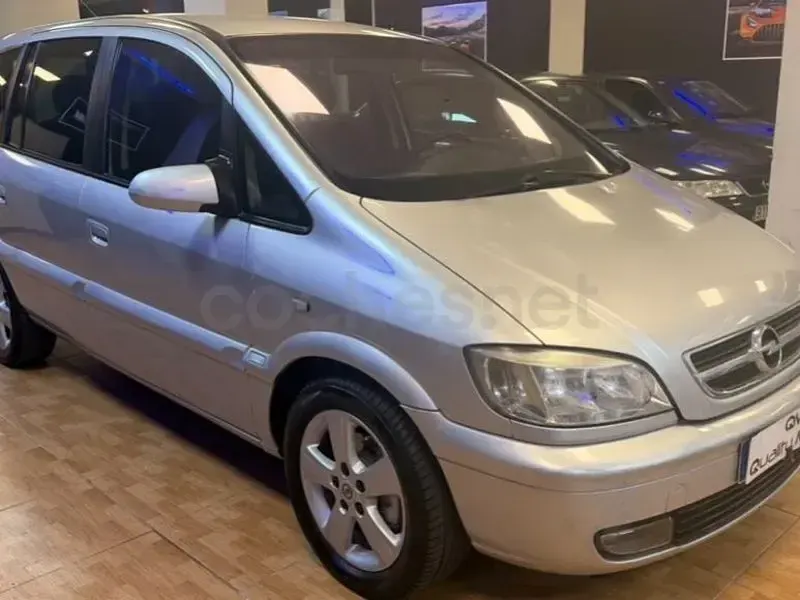 Usado Opel Zafira 125 CV (91 kW) 2005 Gris / plata Monovolumen