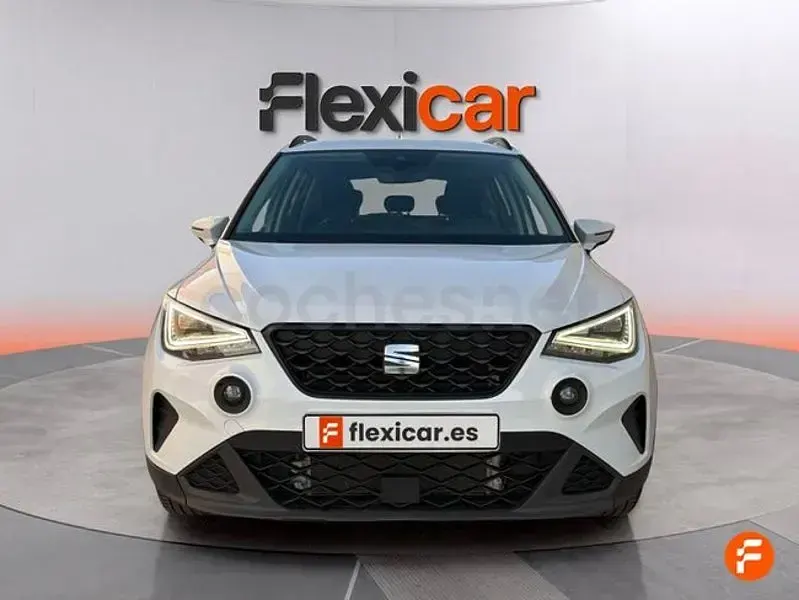 Usado Seat Arona Style 115 CV (84 kW) 2024 Blanco SUV