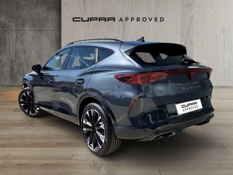 Usado Cupra Formentor 150 CV (110 kW) 2025 Gris / plata SUV