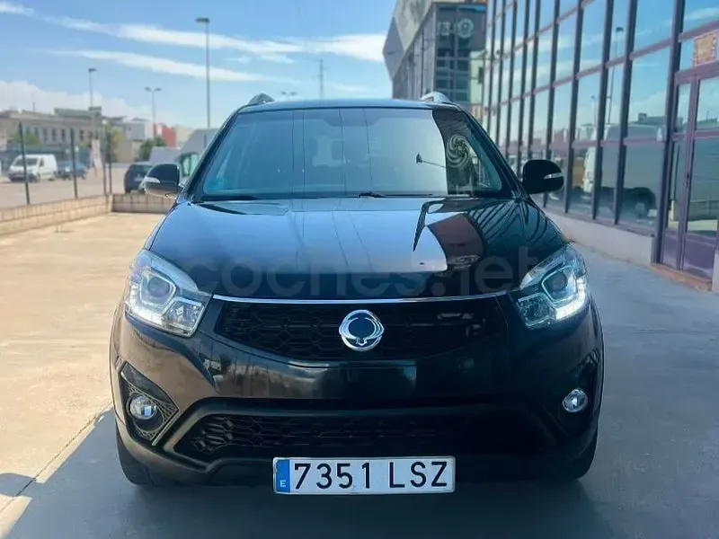 Usado SsangYong Korando Limited 178 CV (130 kW) 2017 Negro SUV