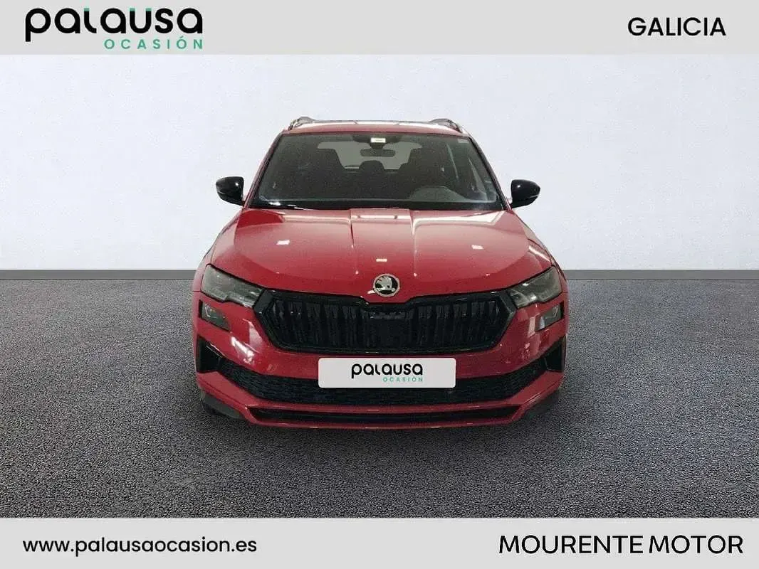 Usado Skoda Karoq SportLine 150 CV (110 kW) 2023 Rojo SUV
