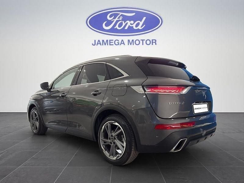 Usado DS Automobiles DS7 Crossback So Chic 300 CV (220 kW) 2020 Gris SUV