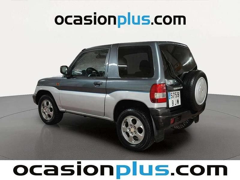 Usado Mitsubishi Montero Plus 120 CV (88 kW) 2001 Gris SUV