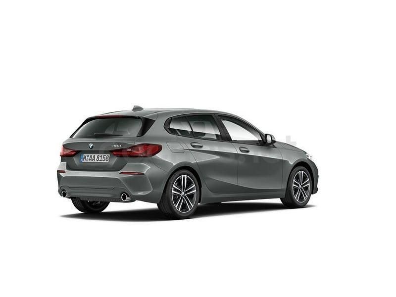 Usado BMW 118 150 CV (110 kW) 2022 Gris / plata Utilitario