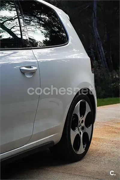 Usado VW Golf VI GTI 210 CV (154 kW) 2009 Blanco Utilitario