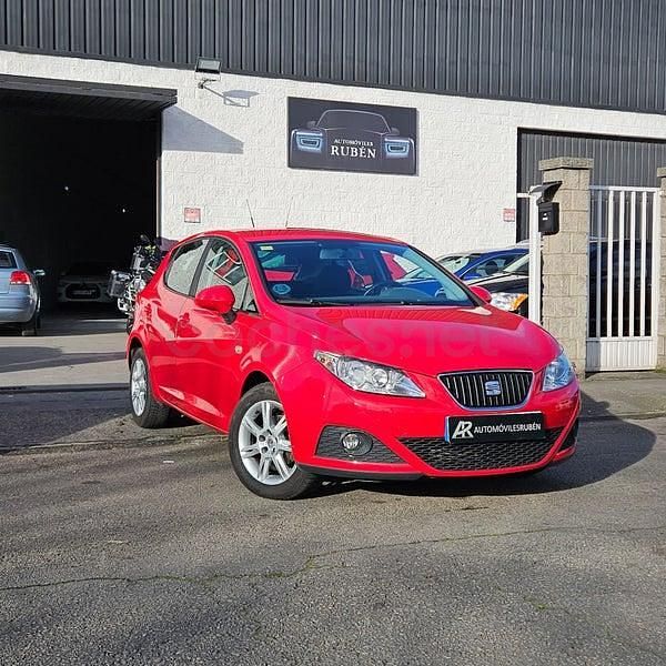 Usado Seat Ibiza 85 CV (62 kW) 2009 Rojo Berlina